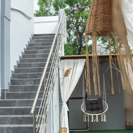 Paradise Apartment, Village Lardos